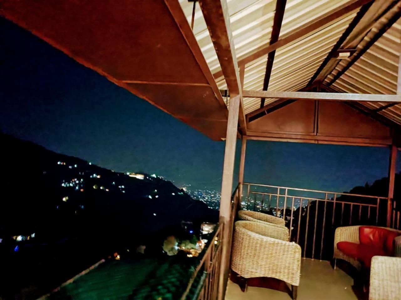 King Castle Mcleodganj-Centrally Heated And Air Cooled- Near Mall Road - Free Parking Dharamsala Zewnętrze zdjęcie