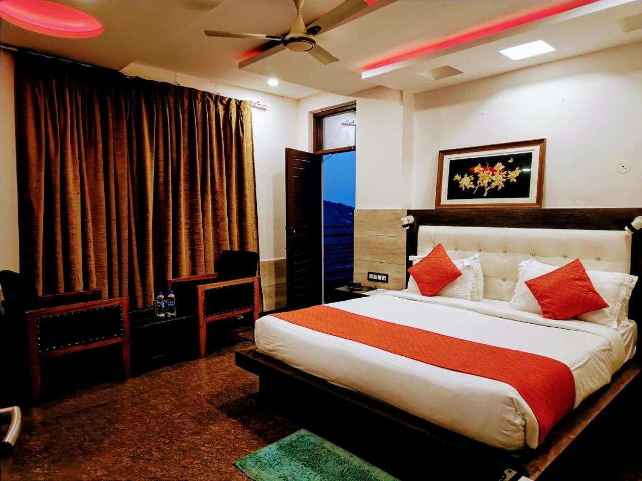 King Castle Mcleodganj-Centrally Heated And Air Cooled- Near Mall Road - Free Parking Dharamsala Zewnętrze zdjęcie