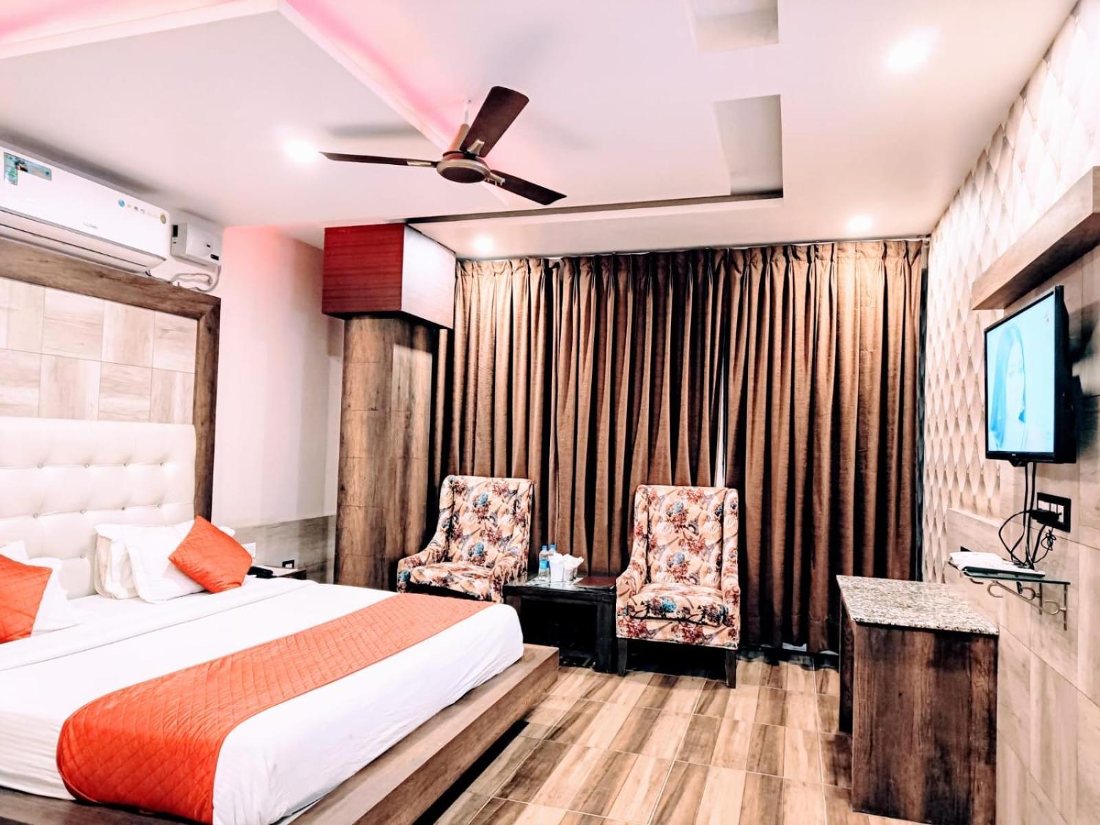 King Castle Mcleodganj-Centrally Heated And Air Cooled- Near Mall Road - Free Parking Dharamsala Zewnętrze zdjęcie