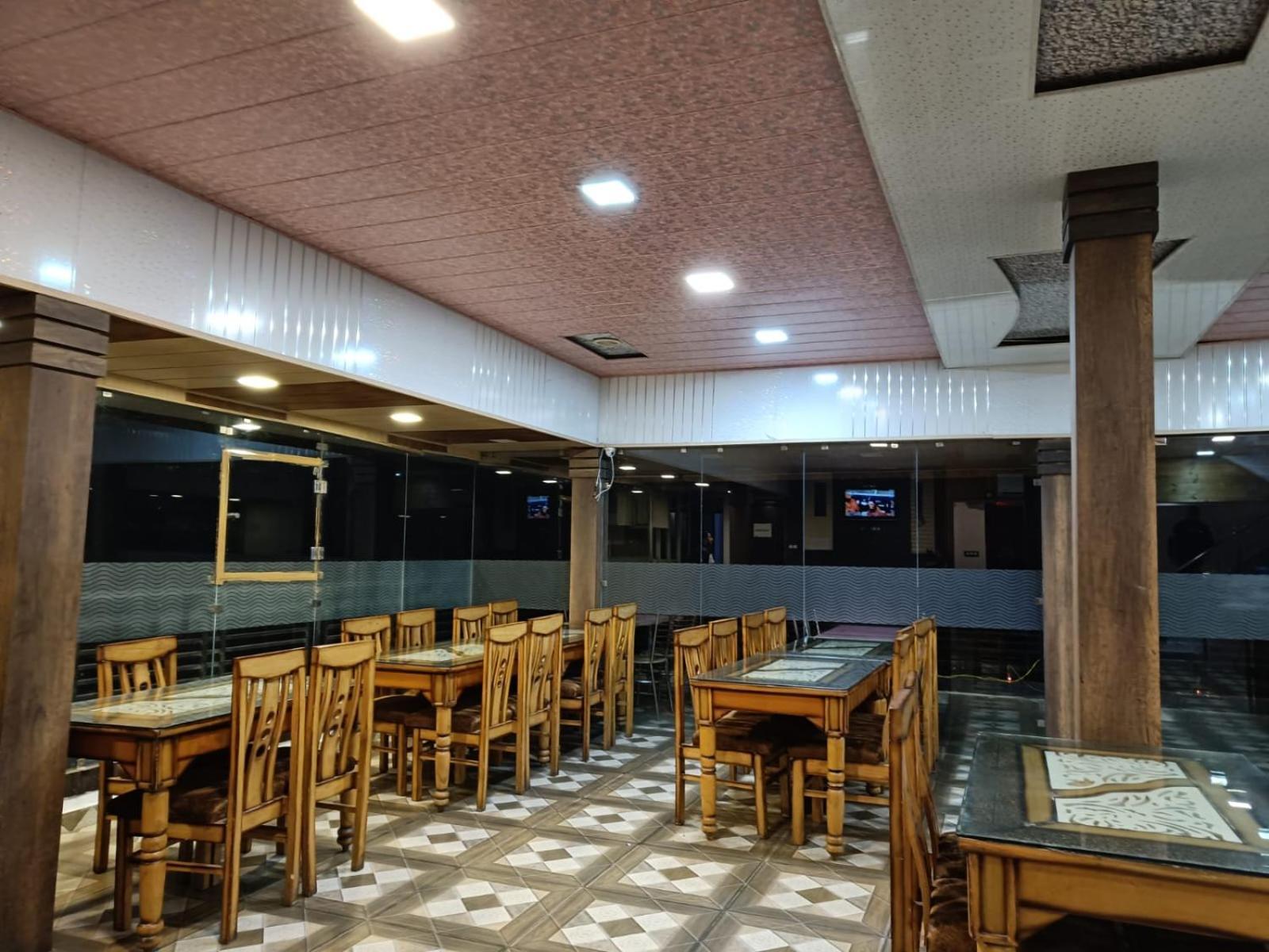 King Castle Mcleodganj-Centrally Heated And Air Cooled- Near Mall Road - Free Parking Dharamsala Zewnętrze zdjęcie