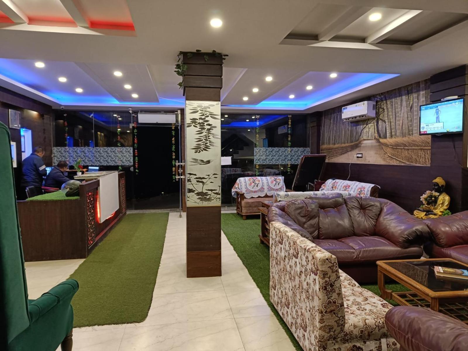 King Castle Mcleodganj-Centrally Heated And Air Cooled- Near Mall Road - Free Parking Dharamsala Zewnętrze zdjęcie