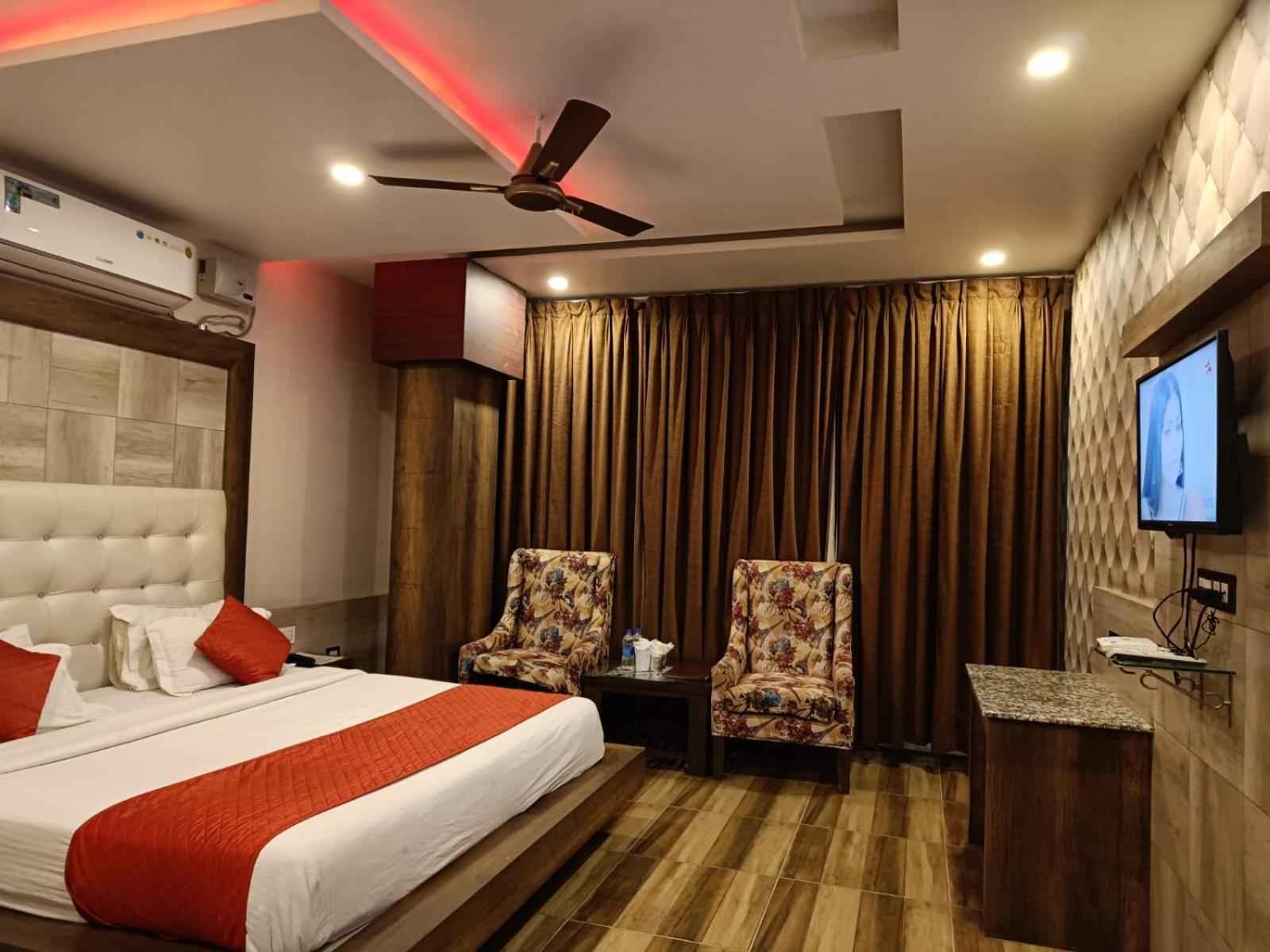 King Castle Mcleodganj-Centrally Heated And Air Cooled- Near Mall Road - Free Parking Dharamsala Zewnętrze zdjęcie