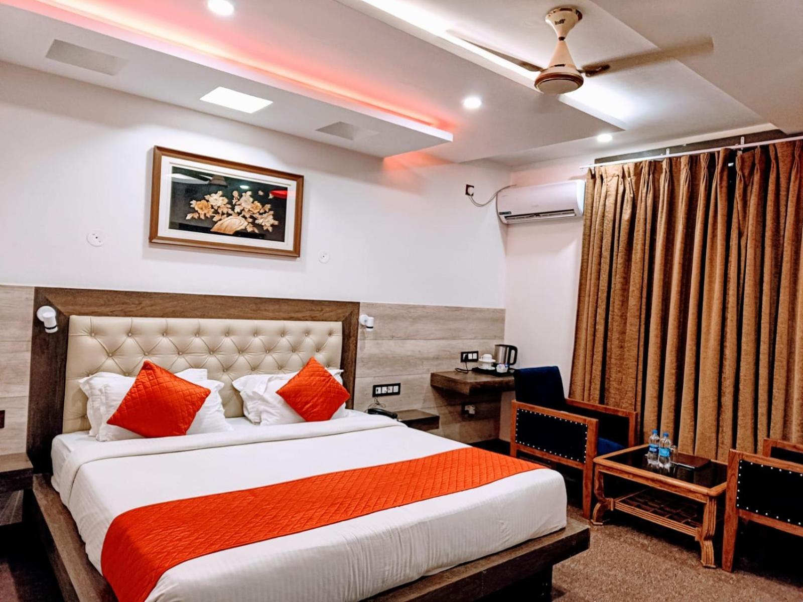 King Castle Mcleodganj-Centrally Heated And Air Cooled- Near Mall Road - Free Parking Dharamsala Zewnętrze zdjęcie